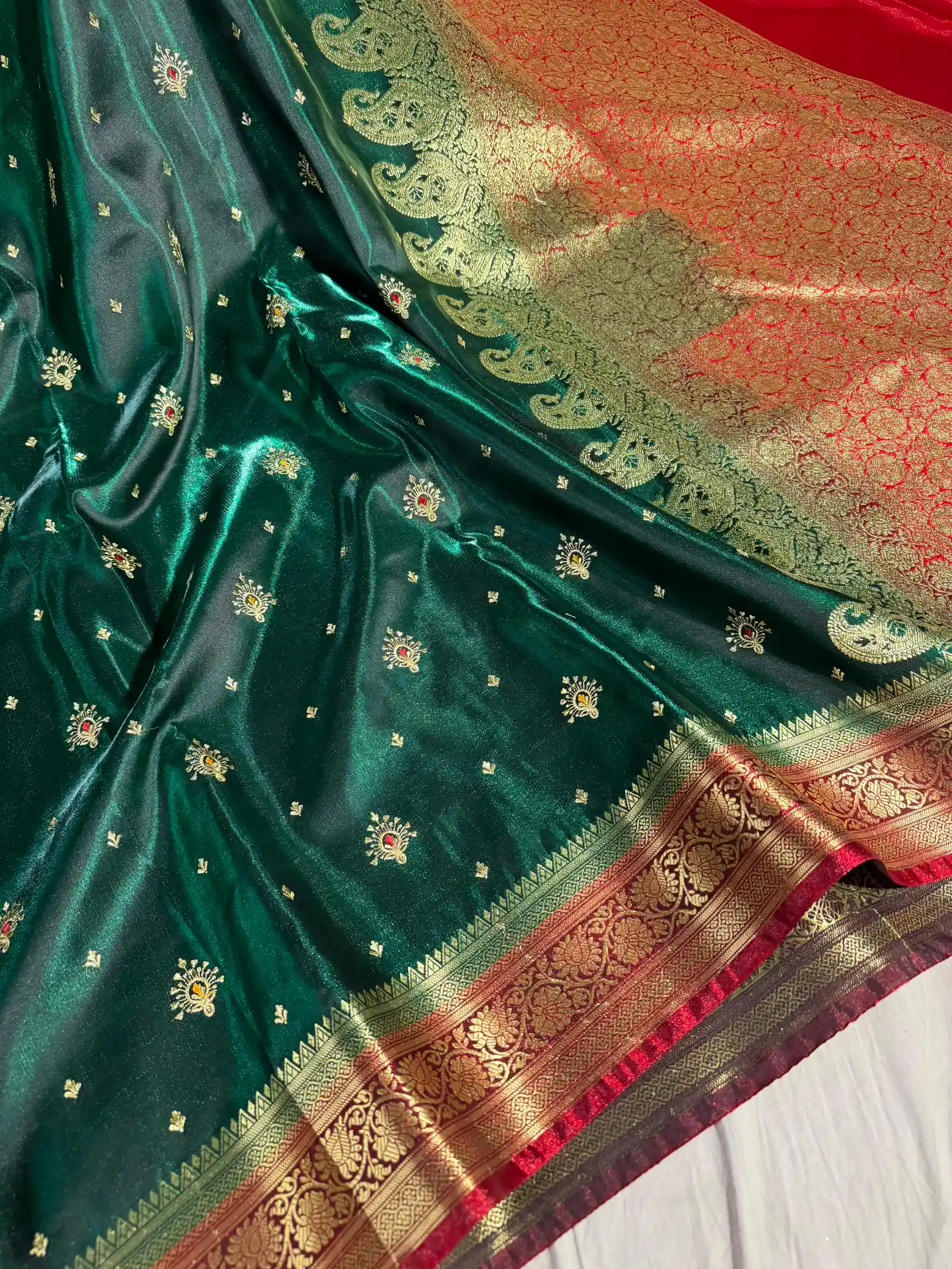 SATISABITRI FASHION Dark Green Banarasi Satin Katan Silk Saree with Intricate Embroidery | Festival & Wedding Wear - Image 5