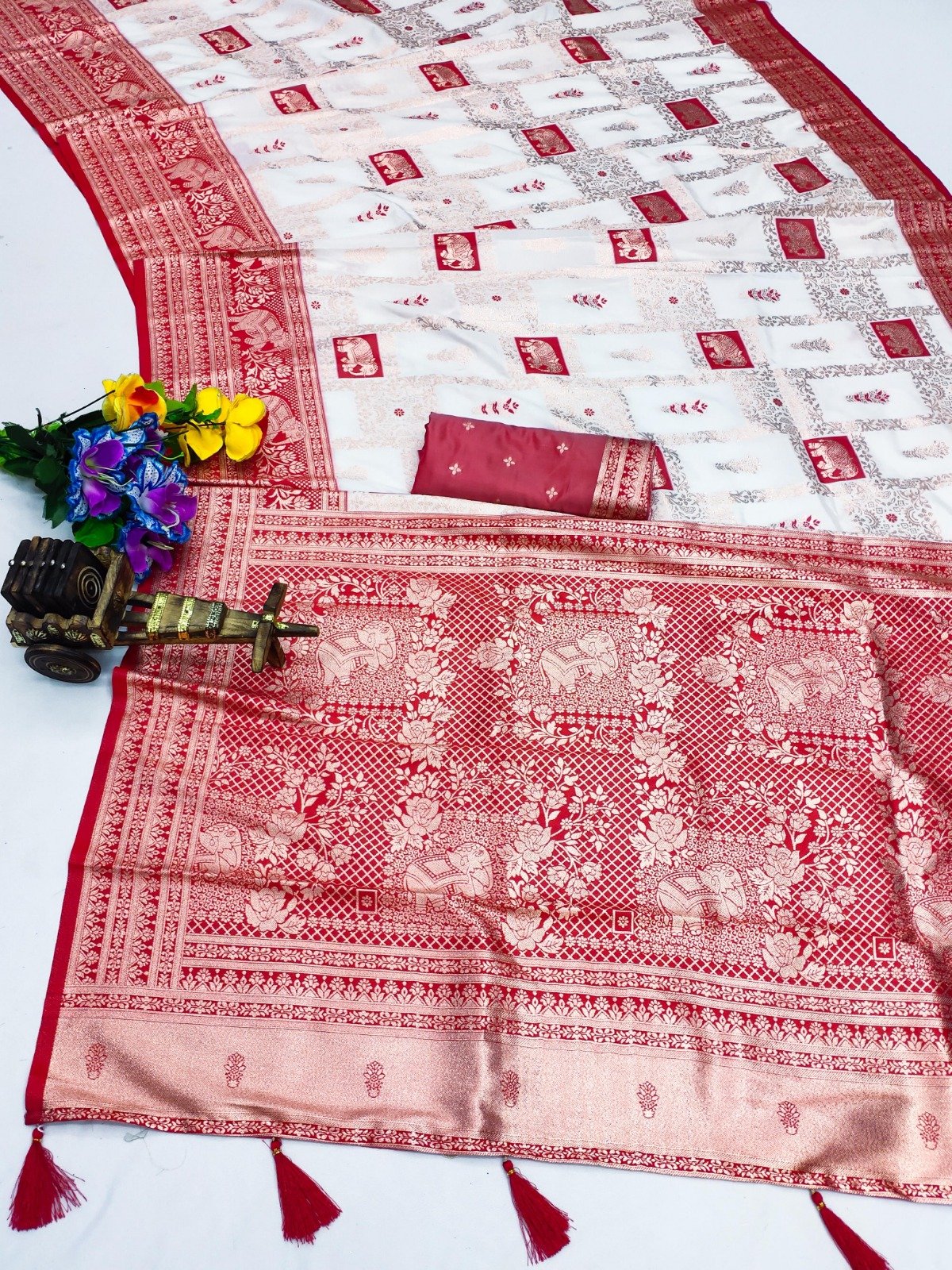 SATISABITRI FASHION Women’s Premium Soft Silk Saree | White & Pooja Red Silk Saree with Rich Designer Pallu & Blouse Piece | Festival & Wedding Wear - Image 7